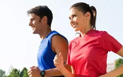 每天坚持跑四公里一年后会有哪些变化？跑步对身体的益处