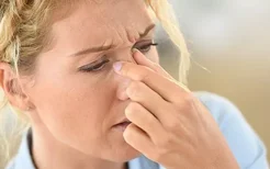 鼻炎的症状是什么？鼻炎有哪些治疗妙招？