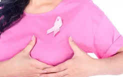 哺乳期乳房痛发烧怎么回事