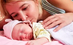 宝宝湿疹会出现哪些症状,治疗宝宝湿疹的最佳方法是什么